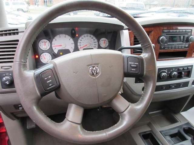 Dodge Ram Pickup 2500 2006 photo 21